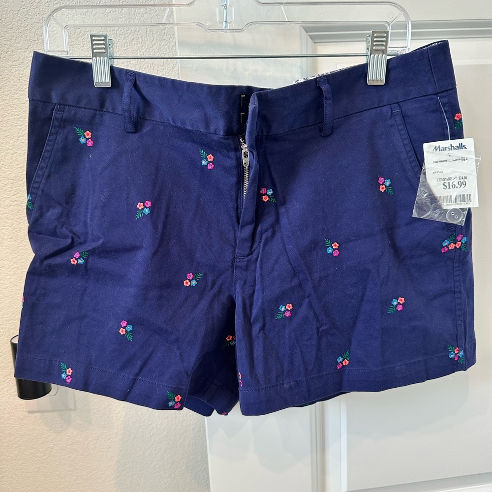 Jones New York Navy Floral Women's Shorts